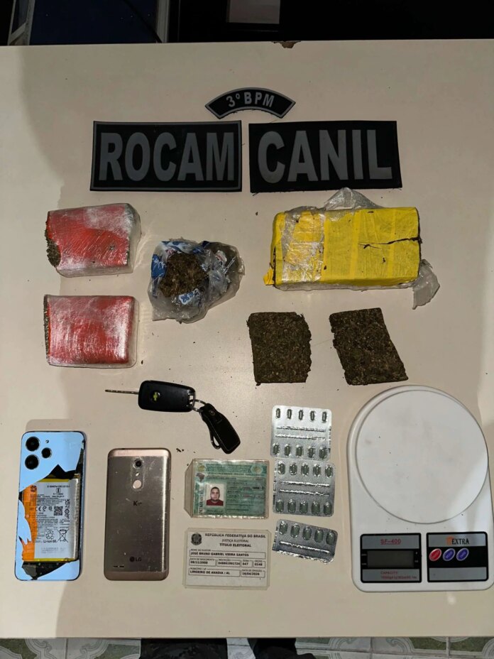 Carro abandonado com 1,3 kg de maconha e comprimidos de Rohypnol é encontrado no agreste