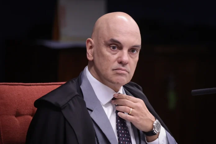 Moraes critica policiais por ignorarem decisão do STF sobre porte de maconha