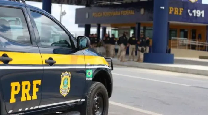 PRF prende homem com maconha e arma de fogo durante abordagem em Rio Largo