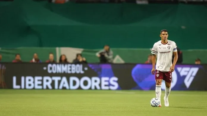 Thiago Silva defende vilão do Fluminense após eliminação na Libertadores